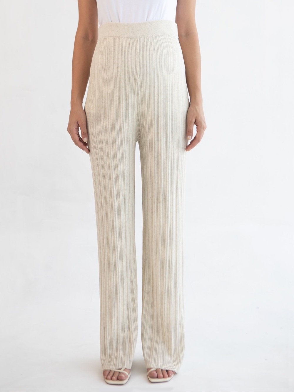 SOON MATERNITY | Linen Knit Beige Pants - Picture 3 of 10